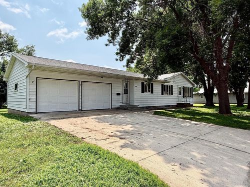 305 W 3rd St, Winthrop, MN, 55396-2357 | Card Image