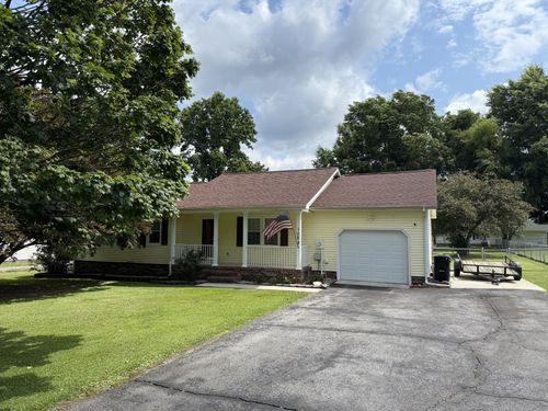 1088 Riley Creek Rd, Tullahoma, TN, 37388-8842 | Card Image