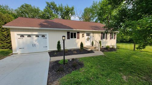 219 Beechwood St, Frankfort, OH, 45628-9520 | Card Image