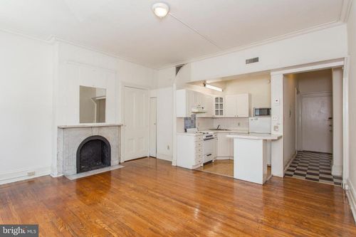 2f-1807 Spruce St, PHILADELPHIA, PA, 19103-5804 | Card Image