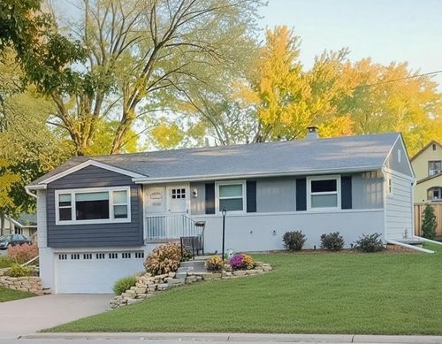 1220 Oak St W, Stillwater, MN, 55082-5629 | Card Image