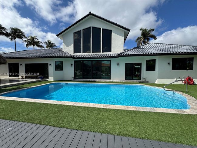 4000 Ne 23 Rd Ave, House other with 3 bedrooms, 4 bathrooms and null parking in Lighthouse Point FL | Image 35