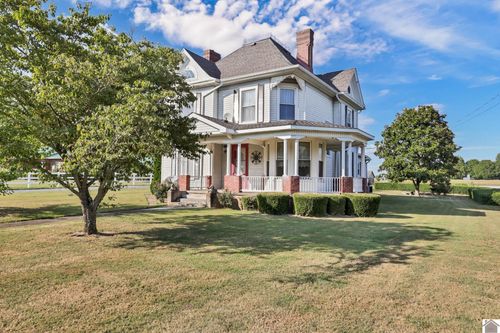 428 N Main St, Trenton, KY, 42286-9703 | Card Image