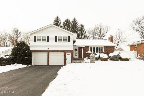 22 Danielwood Dr, Albany, NY, 12211-1512 | Card Image