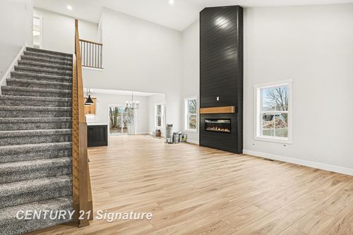 8630 Foxtail Trl, Freeland, MI, 48623-4301 | Card Image