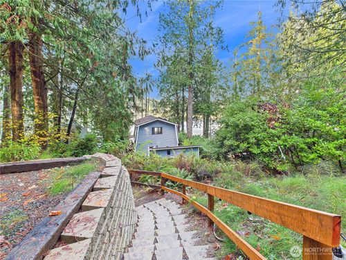 1341 E Beaver Ave, Shelton, WA, 98584-8505 | Card Image