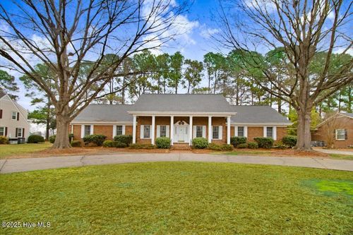 702 Hillcrest Dr, Mount Olive, NC, 28365-1532 | Card Image