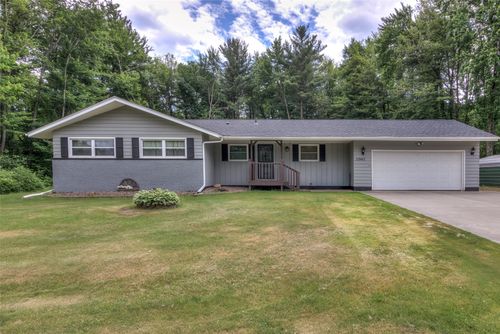 11943 16th Ave, Chippewa Falls, WI, 54729-5614 | Card Image