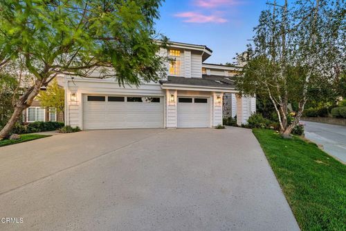 5540 Buffwood Pl, Agoura Hills, CA, 91301-1581 | Card Image