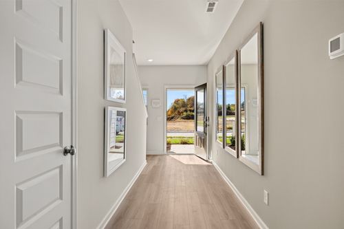 600 Emerson Ln, Westmoreland, TN, 37186-2221 | Card Image