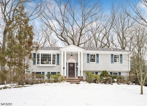 49 School St, Township Of Washington, NJ, 07676-4242 | Card Image