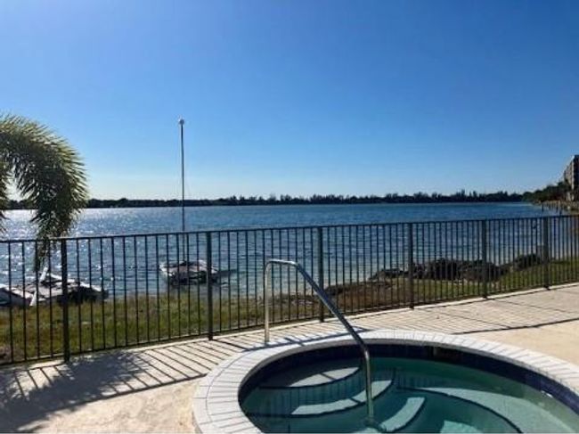 JACUZZI | Image 18