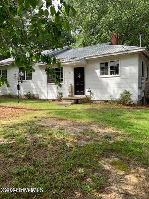 360 W Wisconsin Ave, Southern Pines, NC, 28387-5831 | Card Image