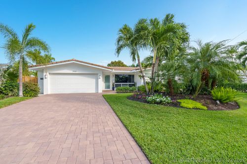 3960 Ne 16th Avenue, Oakland Park, FL, 33334 | Card Image