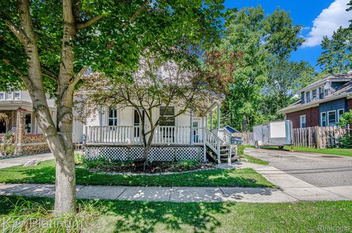 67823 Gleason St, Richmond, MI, 48062-1361 | Card Image