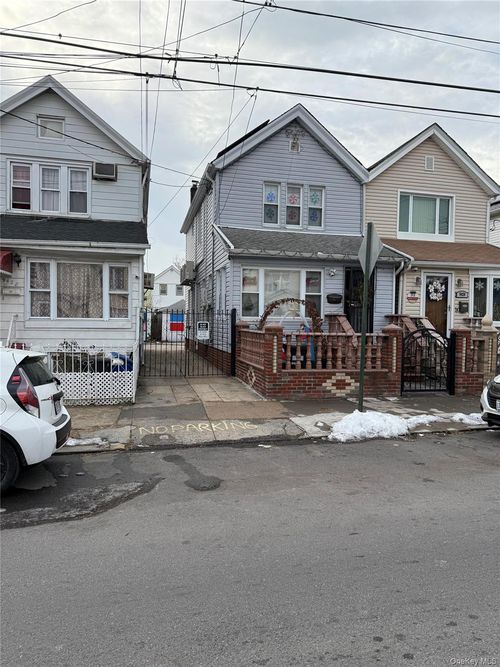 9426 80th St, Ozone Park, NY, 11416-1112 | Card Image