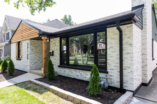 210 S Wa Pella Ave, Mount Prospect, IL, 60056-3037 | Card Image