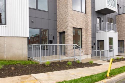 1031 Pacific St, Kansas City, MO, 64106-1245 | Card Image