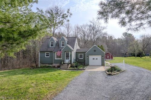 3456 Phalanx Mills Herner Rd, Southington, OH, 44470-9715 | Card Image