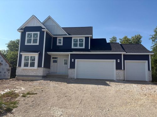5419245 Broadwing Pl, Menomonee Falls, WI, 53051-1695 | Card Image