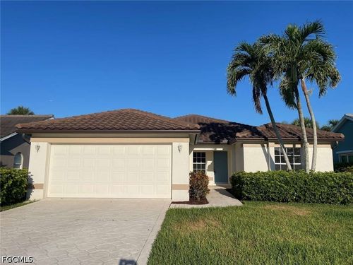 7588 Cameron Cir, Fort Myers, FL, 33912-5658 | Card Image