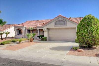 9513 Sundial Drive, House other with 2 bedrooms, 2 bathrooms and null parking in Las Vegas NV | Image 2