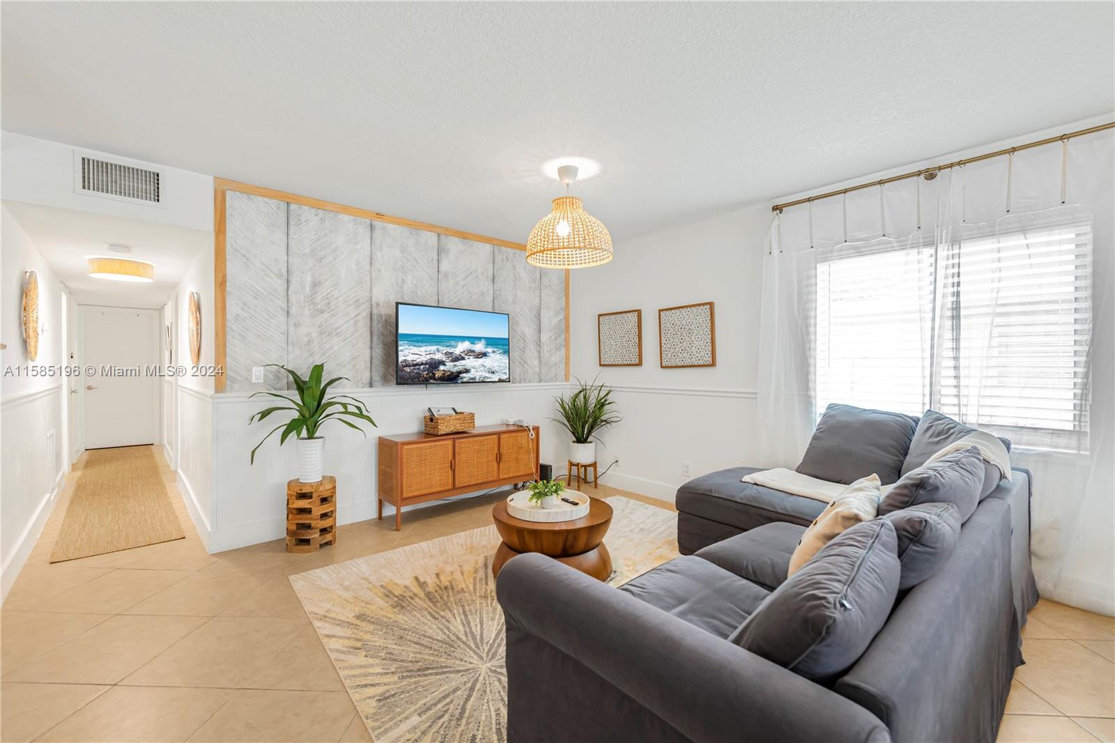 14th Ct, Fort Lauderdale, FL 33315