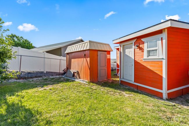 View of shed | Image 11