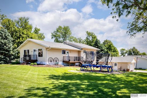 512 5th St, Yutan, NE, 68073-3129 | Card Image