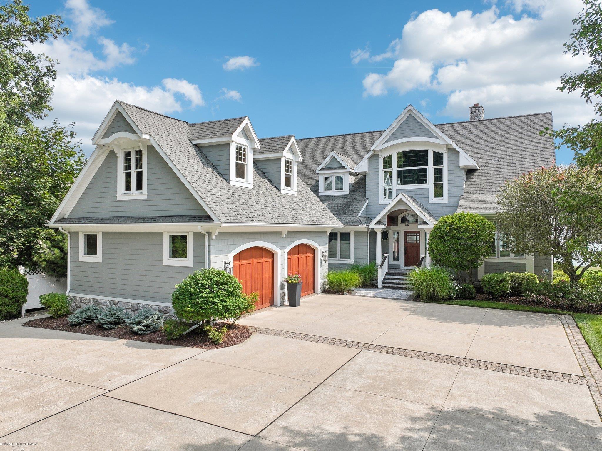 Lakeshore Rd, Fort Gratiot, MI 48059