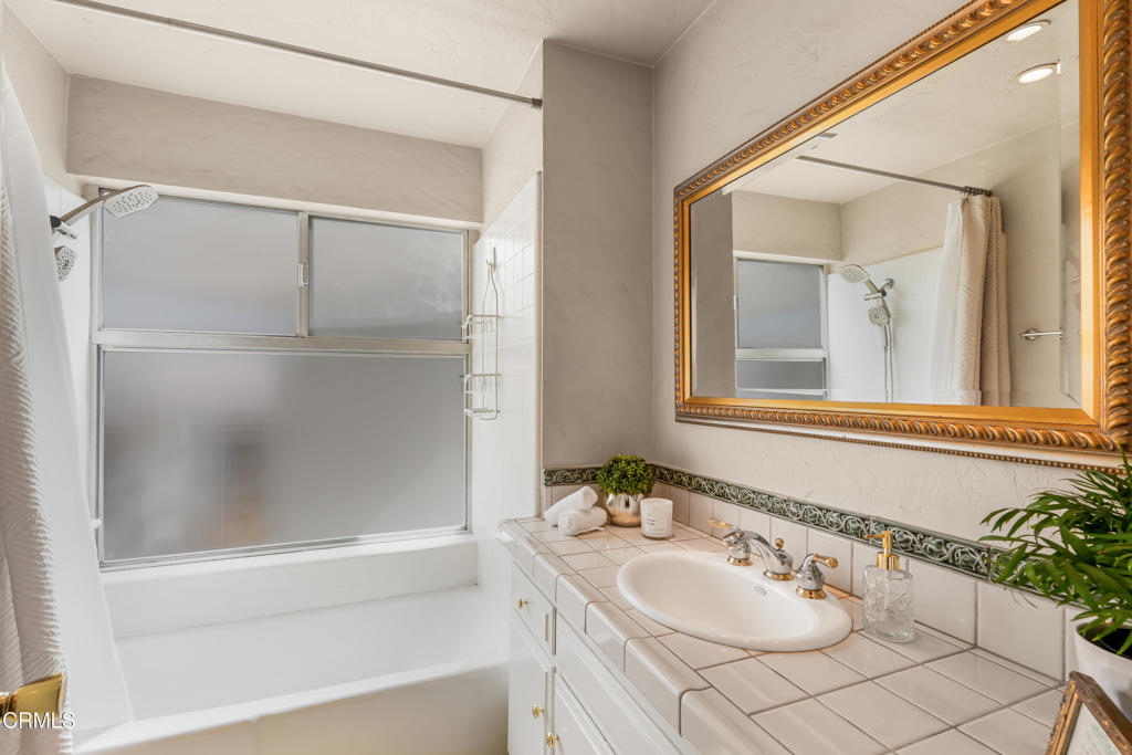 Residential in Newbury Park 3