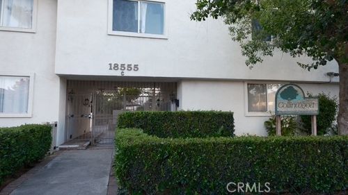 c33-18555 Collins, Tarzana, CA, 91356 | Card Image