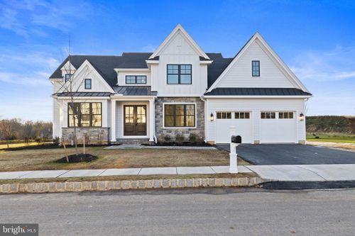 224 Walnut Tree Ln, MALVERN, PA, 19355-2892 | Card Image