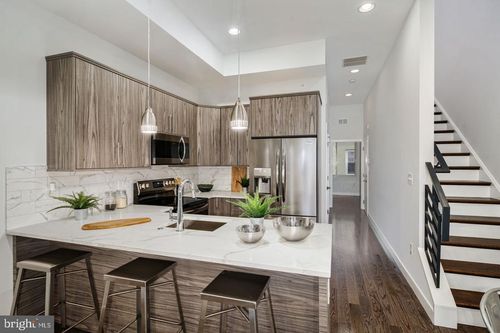 627 W Oxford St, PHILADELPHIA, PA, 19122-3690 | Card Image