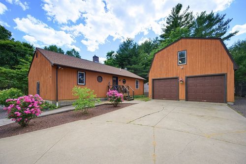 81 Rocky Meadow St, Middleboro, MA, 02346-3011 | Card Image