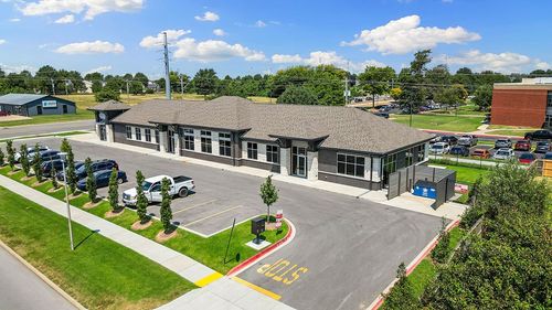 2001 Se J St, Bentonville, AR, 72712-3766 | Card Image