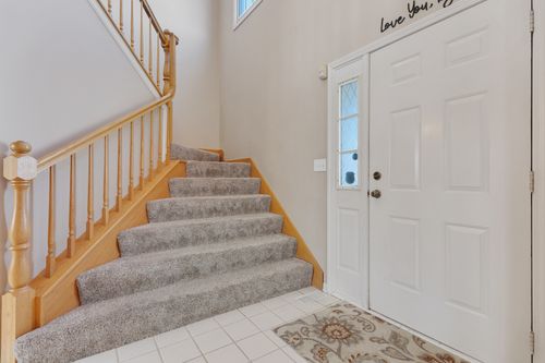 2865 Winchester Dr, Elgin, IL, 60124-8053 | Card Image