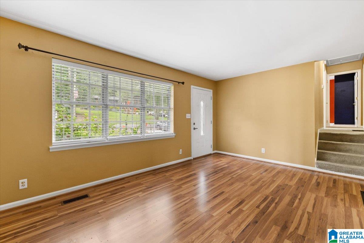 Residential in TRUSSVILLE 3