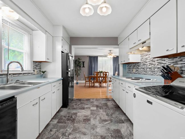 1324 Poplar St, House other with 3 bedrooms, 2 bathrooms and null parking in Huntington IN | Image 10