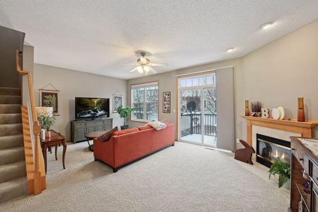 Living Room with Deck access. | Image 14
