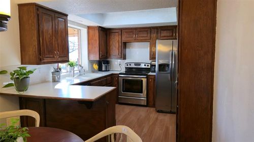 516 Elmcrest Dr, Norman, OK, 73071-7054 | Card Image