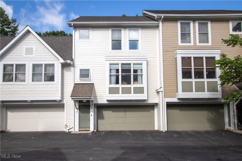 3714 Longwood Ct, Cleveland Heights, OH, 44118-1541 | Card Image