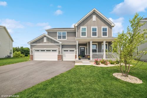 117 Hedgerow Dr, Elgin, IL, 60124-0240 | Card Image