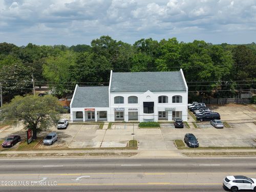 suite-e-2436 Pass Rd, Biloxi, MS, 39531-2345 | Card Image