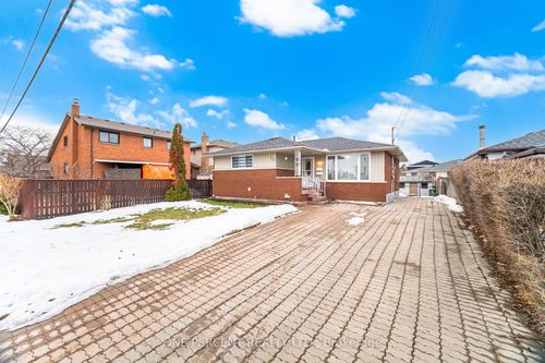 85 Kenora Avenue, Hamilton, ON, L8E1C3 | Card Image