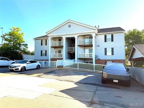 f-12415 Somerset Place Dr, Saint Louis, MO, 63128-2242 | Card Image