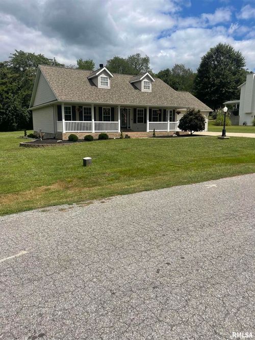 117 Jeremy Dr, Carterville, IL, 62918-3327 | Card Image