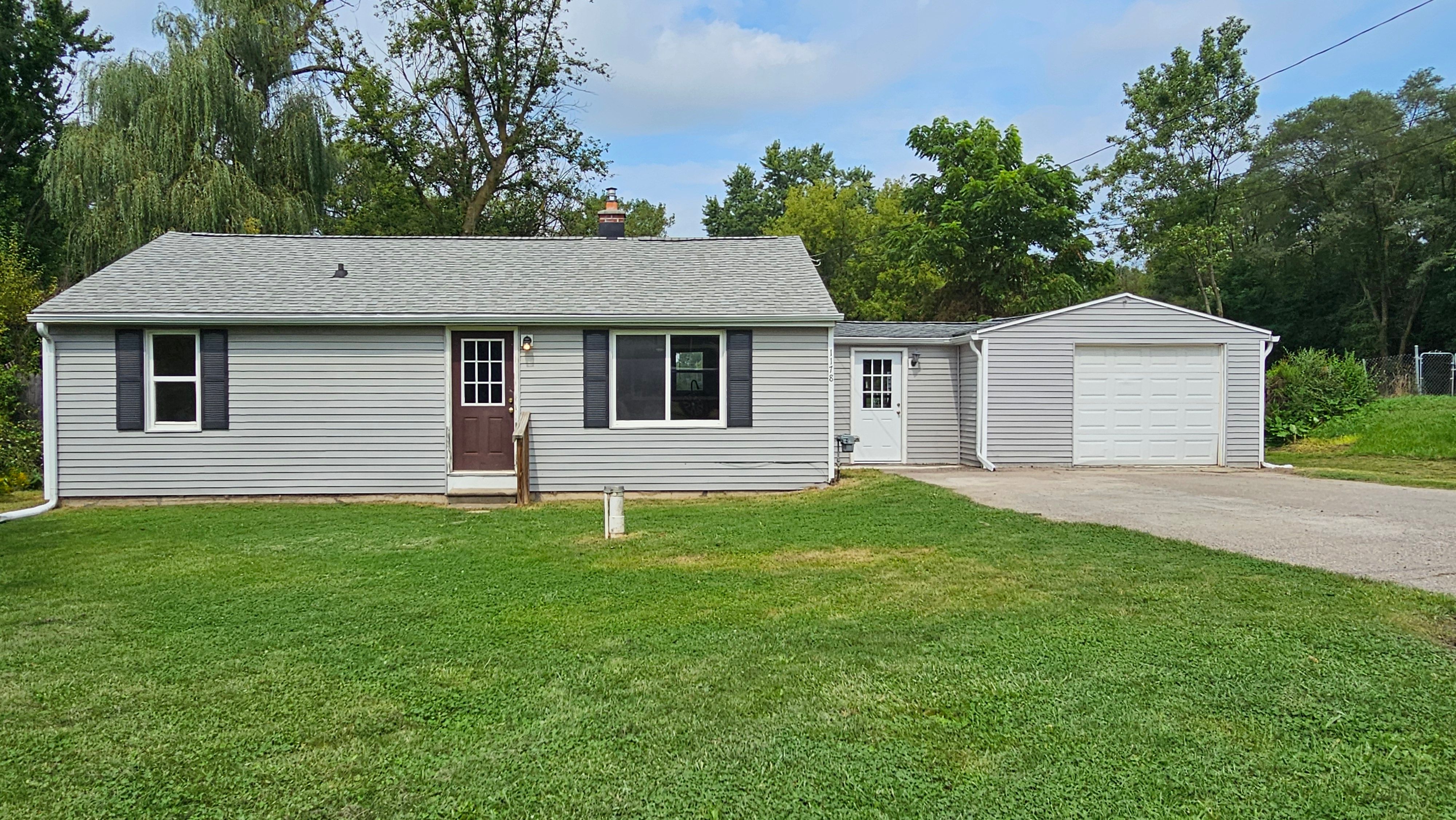 Grand Blanc Rd, Grand Blanc, MI 48439