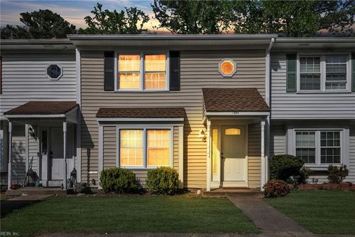 1984 Woodgate Arch, Chesapeake, VA, 23320-7807 | Card Image