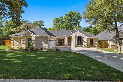 1805 Spinnaker Ln, Azle, TX, 76020-4935 | Card Image